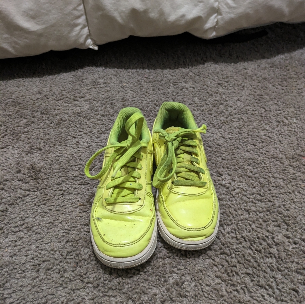 Nike Air Force 1 LV8 UV Reactive Volt